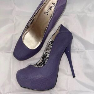 Women’s Heels. Size 7.5.